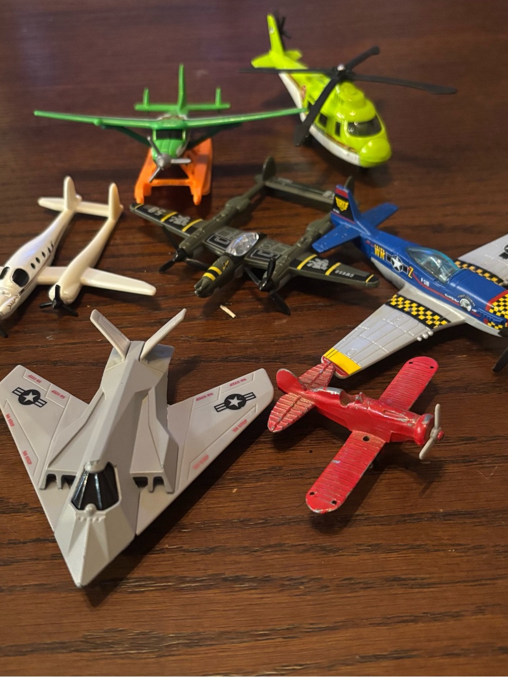 7 Matchbox & Die-Cast Toy Airplane Helicopter Military Aircraft Mixed Collection